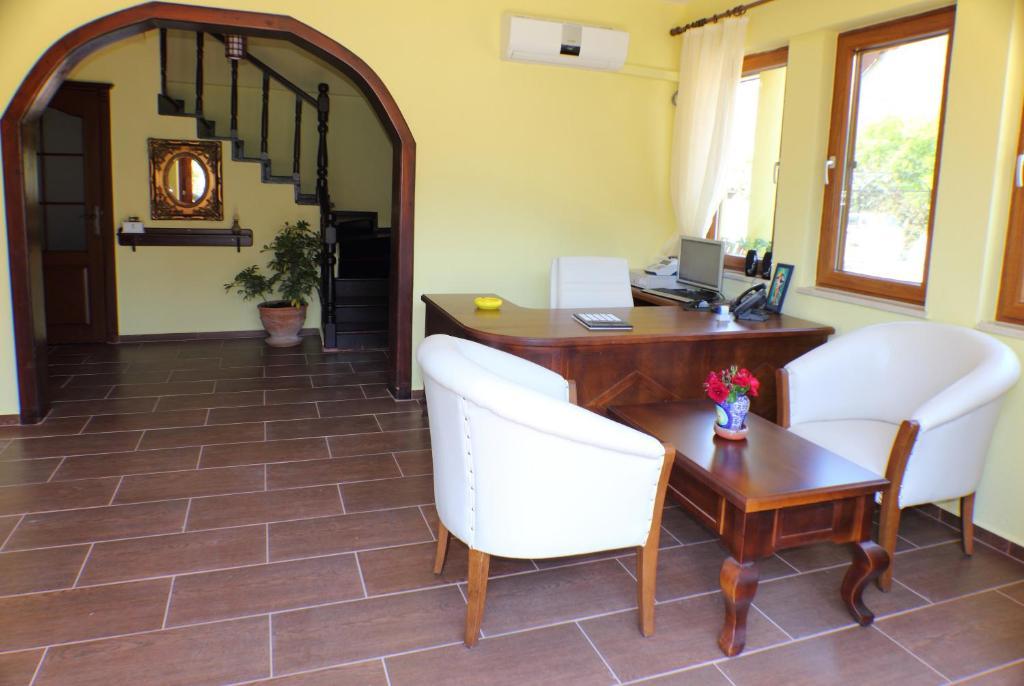 Kybele Hotel Gocek Гёчек Экстерьер фото